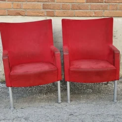 Tradera Affärsverksamhet<2st. Röda fåtöljer med textilklädsel - Karmstolar -