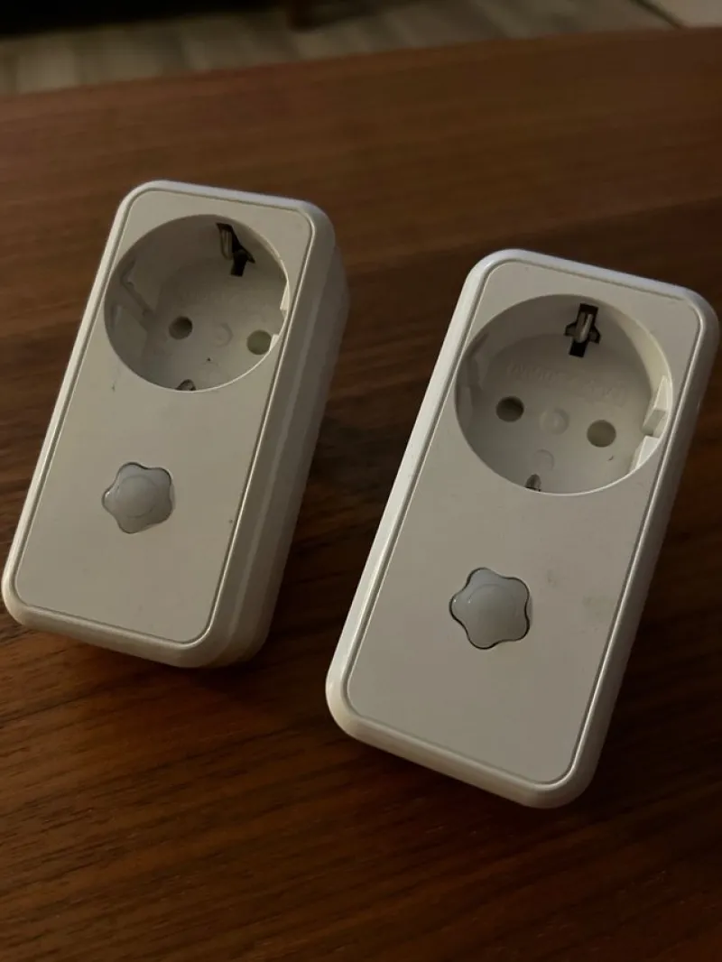 Tradera 2st Verisure smartplug^ Smart Home