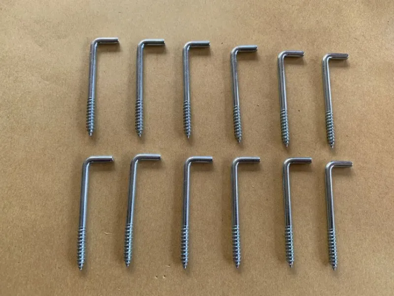 Tradera 12st vinkelkrokar, krokar, byggnadsvård> Krokar, Handtag & Beslag