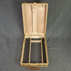 Tradera Staffli med tillbehörsbox^ Konstnärstillbehör