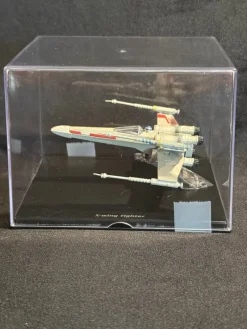 Tradera Star Wars<StarWars , X - wing Fighter, Samlarobjekt Nr 2