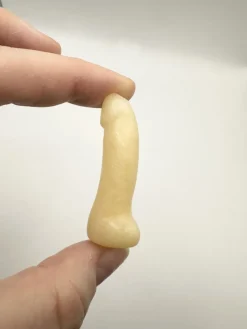 Tradera Ädelstenar<Sten Skulptur. Gul Kalcit. Fallos, Penis.