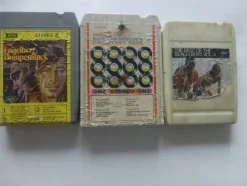 Tradera Stereo 8 Band med amerikanska 60-talare. Ej testade.^ Bilstereo