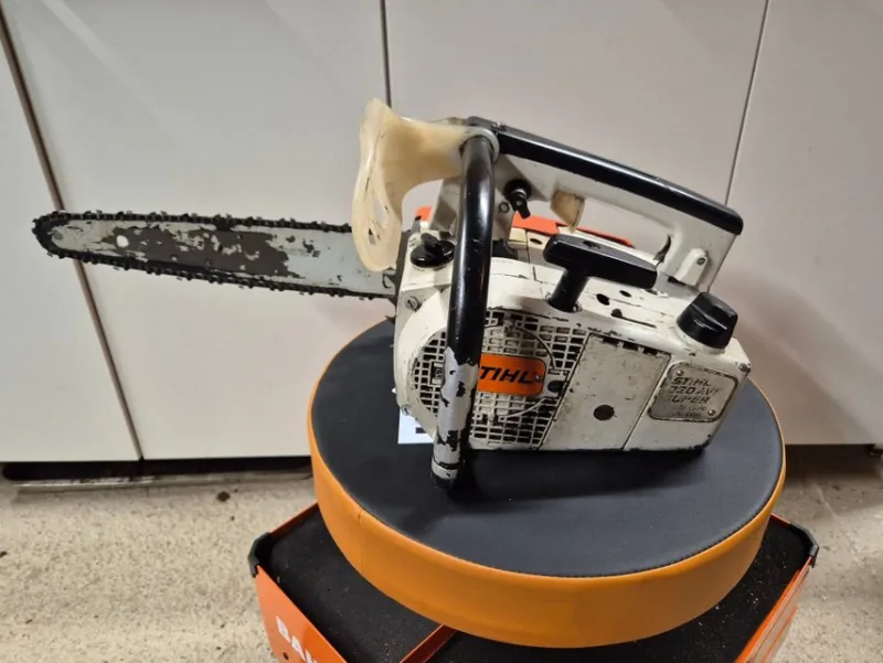 Tradera Trädgårdsmaskiner<Stihl 020 avp super motorsåg