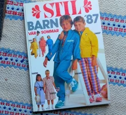 Tradera STIL Barn 87 . Vår-Sommar , katalog med barn och ungdomskläder> Handarbete
