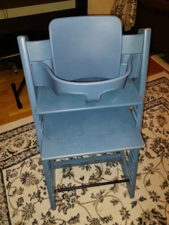 Tradera Stokke Tripp Trapp barnstol - blå, inkl. babyset> Barn- & Babystolar