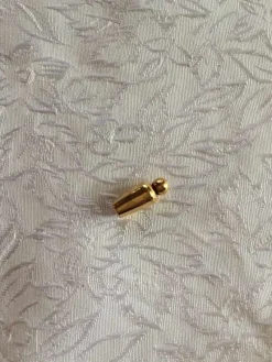 Tradera Slipsnålar<Stopp för slipsnål eller pins. Förgyllt silver Storlek: 13mm Nytt f äld guldsm