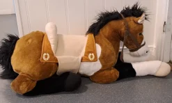 Tradera Stor och mysig goshäst med sadel> Gosedjur