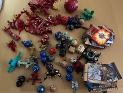 Tradera Övriga Samlarleksaker<Stort paket av BAKUGANS