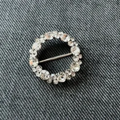 Tradera Broscher<Strassbrosch / spänne till sjal