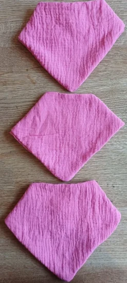 Tradera Sötrosa babyhaklappar, i miljövänligt bomullstyg.> Nappflaskor & Barnserviser