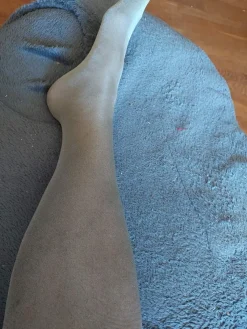 Tradera Övriga Skoprodukter<strumpbyxor GRÅ skimrande stl. 38/40 !