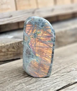 Tradera Ädelstenar<Sunset Labradorit, polerad kristall stående friform #1