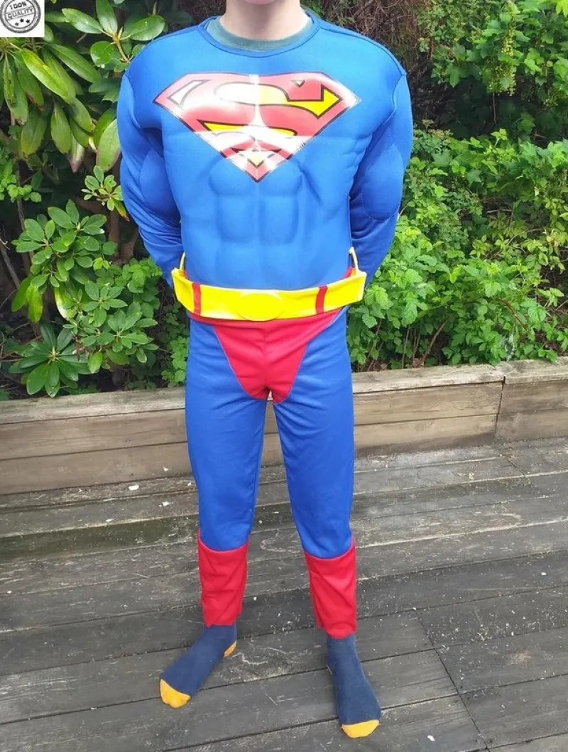 Tradera Superman dräkt storlek M med vadderad byst Maskerad Fint skick> Maskeradkläder