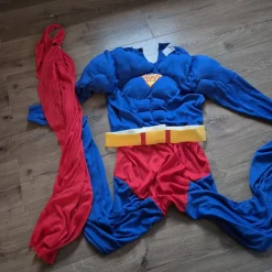 Tradera Superman Kostym Storlek 14-16 år> Maskeradkläder