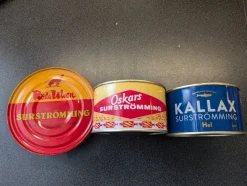 Tradera Surströmming fjolårets 3 burkar (hela strömmingar)^ Kaffe & Te