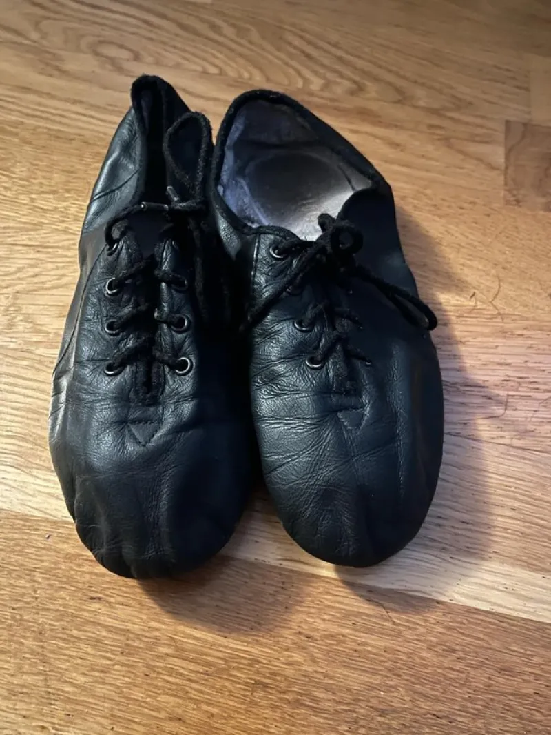 Tradera Tävlingsdans<Svarta jazzskor