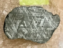 Tradera Svensk järnmeteorit - Muonionalusta - Ändskärning - 882 g> Arkeologi