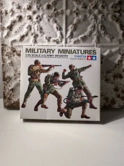 Tradera Tamiya 1/35 US Army Infantry Militär Miniatyrer Plastmodellbyggsats^ Plastbyggsatser