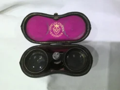 Tradera Teaterkikare Cornelius Knudsen, Köpenhamn, i läderfodral^ Kikare & Teleskop