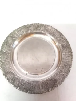 Tradera Tennfat med stämpel och dekor vintage> Tenn & Mässing