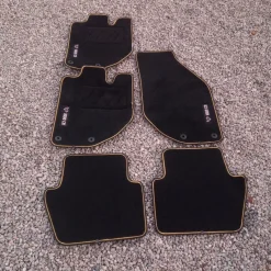 Tradera Textilmattor till Volvo C70 97-05 komplett sats^ Biltillbehör