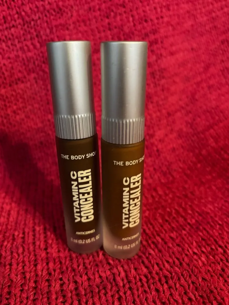 Tradera Skönhet<The body shop, Concealer, Vitamin C, 2 st, 50 kr