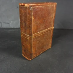 Tradera Tidigt 1800-tal. Vacker Bokkassett> Antik Litteratur