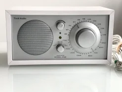 Tradera TIVOLI AUDIO ” MODEL ONE ” RADIO^ Bärbart