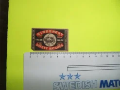 Tradera Tobakiana<Tändsticksetikett(er). Mönsterås 87. BIRDSNEST. Typ 2. Ask