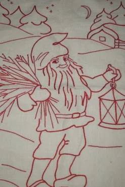 Tradera Tomte broderad i linne tyg, julbonad, väggbonad, retro, vintage, 60-tal, 70-tal> Högtider