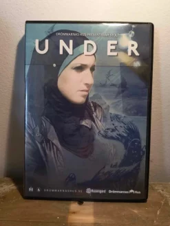 Tradera TOPPSKICK 2 FILMER Under - Deminas hämnd (DVD)> Filmmerchandise