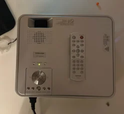 Tradera Toshiba DLP-projektor TLP-XD2000^ Projektorer