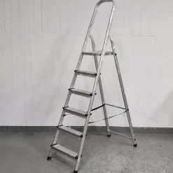 Tradera Trappstege i metall - Hard Head, FTF-6 - 6-Stegs metallstege - Stege> Övriga Byggartiklar