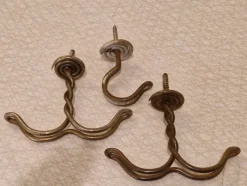 Tradera Trådkrokar Ankarkrok och enkelkrok byggnadsvård sekelskiftet retro> Beslag & Reservdelar