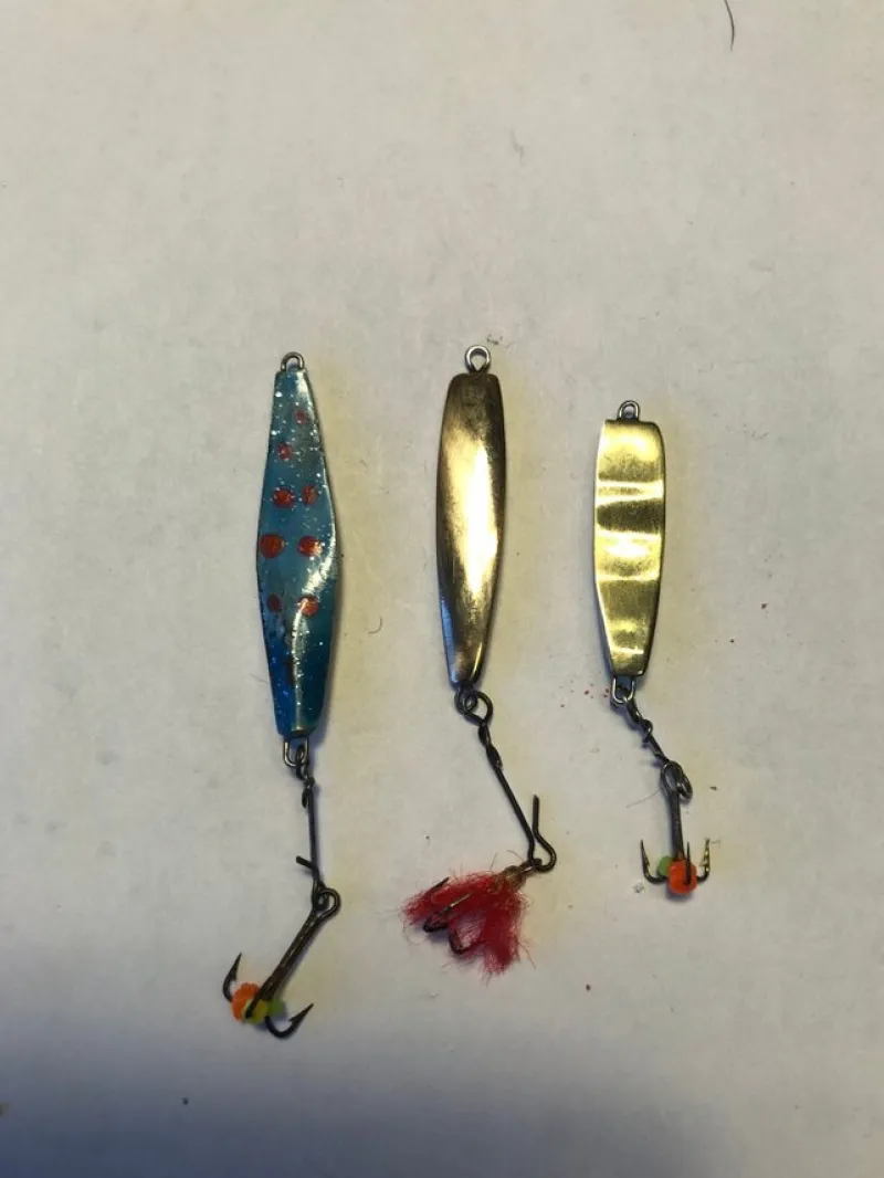 Tradera Fiske<Tre Abborre pirkar för grunt vatten