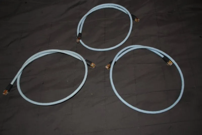 Tradera Tre st Ethernetkablar> Nätverk & Tillbehör