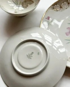 Tradera Triosæt, stor kop m underkop og kagetallerken, blomster og guld> Kopparföremål