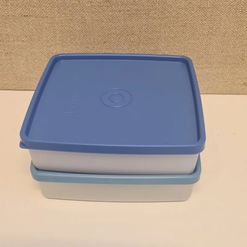 Tradera Tupperware 2 st förvaringslådor Oanvända!^ Tupperware