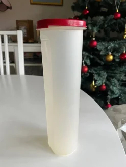 Tradera Tupperware spagetti burk^ Tupperware