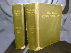 Tradera Två äldre genuina: The Ideal Postage Stamp Album. Foreign Countries. Volym I,II^ Tillbehör