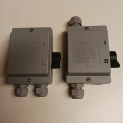 Tradera Två st arbetsbrytare> Elinstallation