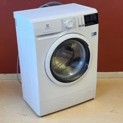 Tradera Tvättmaskin - Electrolux FLU842341^ Vitvaror
