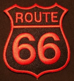 Tradera Tygmärke - Route 66 röd - PRESENT!!> Tygmärken & Pins