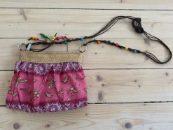 Tradera Tygväska 25 x 18 cm, ett fack> Väskor