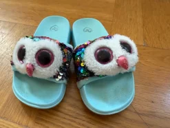 Tradera TY-tofflor, ugglor, ljusblå> Övriga Barnartiklar