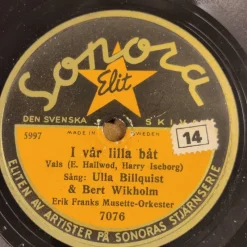 Tradera Ulla Billquist - I Vår Lilla Båt / Under Det Gamla Äppelträdet 78a VG+^ Stenkakor