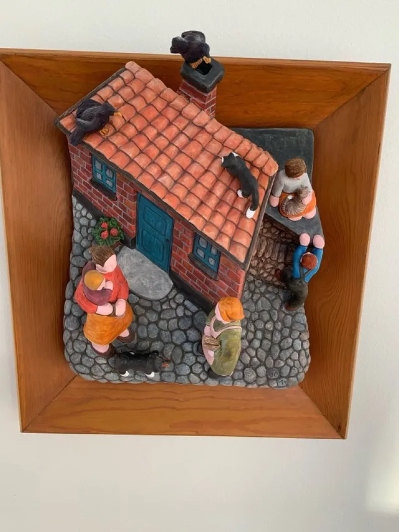 Tradera ULLA OLSSON Lergodsrelief ^ Reliefer