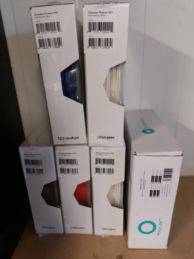 Tradera UltiMaker PLA-filament 2.85mm> Skrivare & Skanners