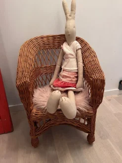 Tradera Underbar korgstol i rotting för barn fin inredningsdetalj i barnrummet> Inredning Barnrum